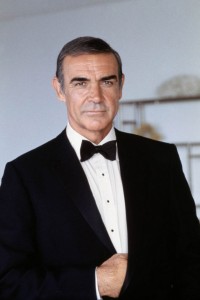 Sean Connery James Bond de 1962 à 1967, puis 1971 et dans Jamais plus jamais (1983)