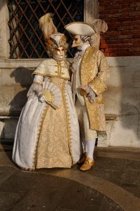 Voyage de noces à Venise pendant le Carnaval