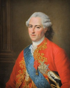 Louis XV : cravate et jabot, un bout du jabot dépasse en dessous du ruban bleu