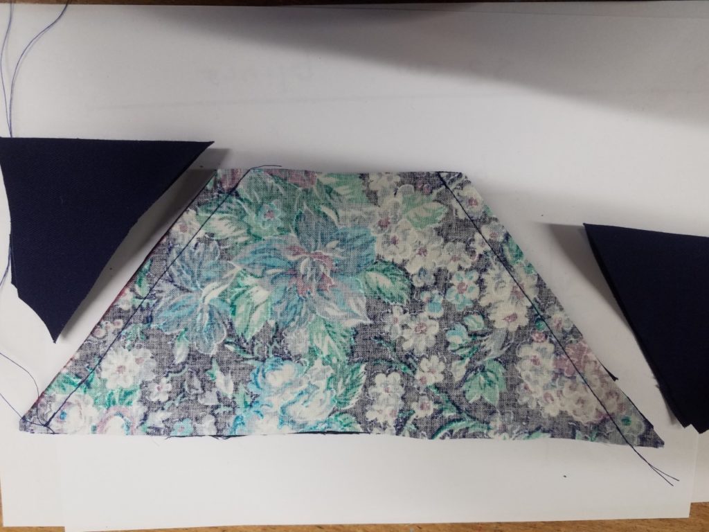fabriquer un masque barrière en tissu étape 11